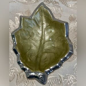 Julia Knight Kiwi Green Leaf Bowl 6x5" Enamel Aluminum Tray Home Collector Dish